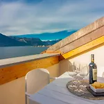 Aglaia Luxury Lake View By Wonderful Italy 아파트 아바디아