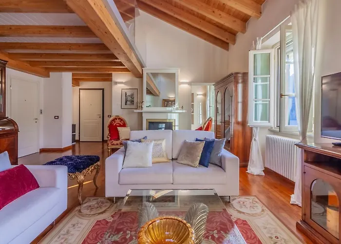 Apartmán Aglaia Luxury Lake View By Wonderful Italy *