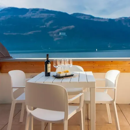דירה Aglaia Luxury Lake View By Wonderful Italy אבאדיה לריאנה