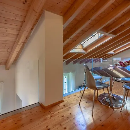 Aglaia Luxury Lake View By Wonderful Italy דירה אבאדיה לריאנה